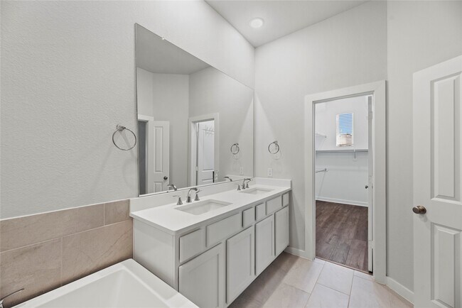 Building Photo - 16647 Bristol Steel Ln