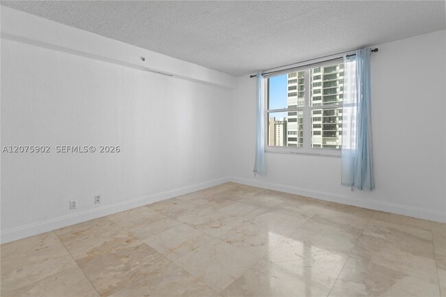 Building Photo - 2501 S Ocean Dr