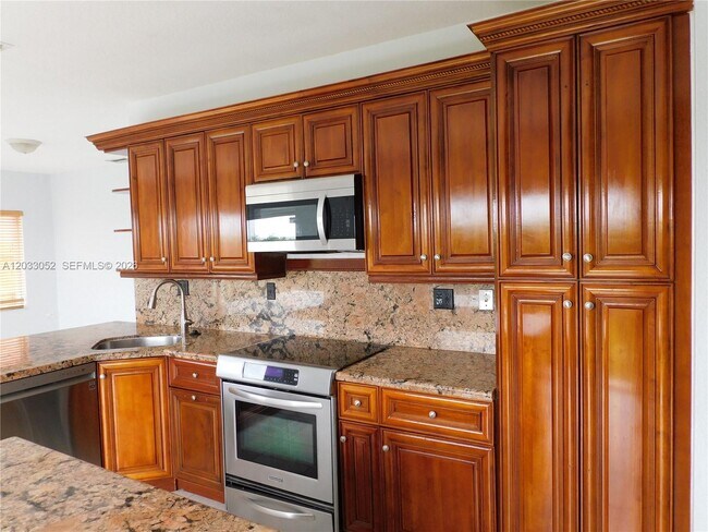 Building Photo - 15002 SW 161st Pl