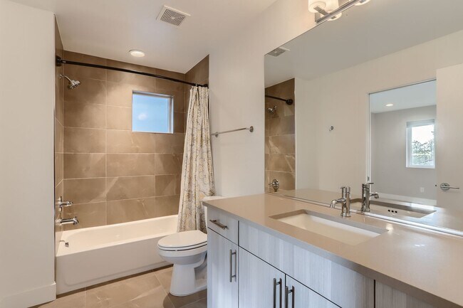 Building Photo - Modern 4-Bedroom Home with Designer Finish...