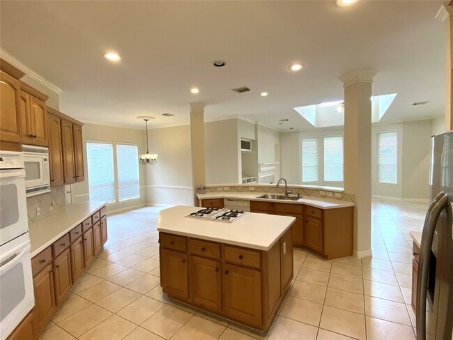 Building Photo - 4518 N Pine Brook Way