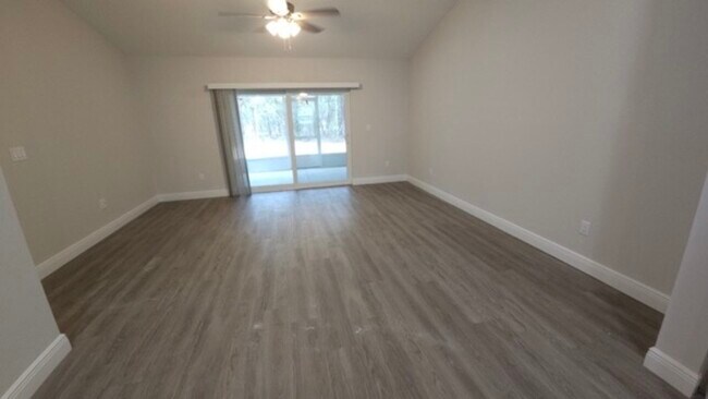 Building Photo - 9093 N Peachtree Way