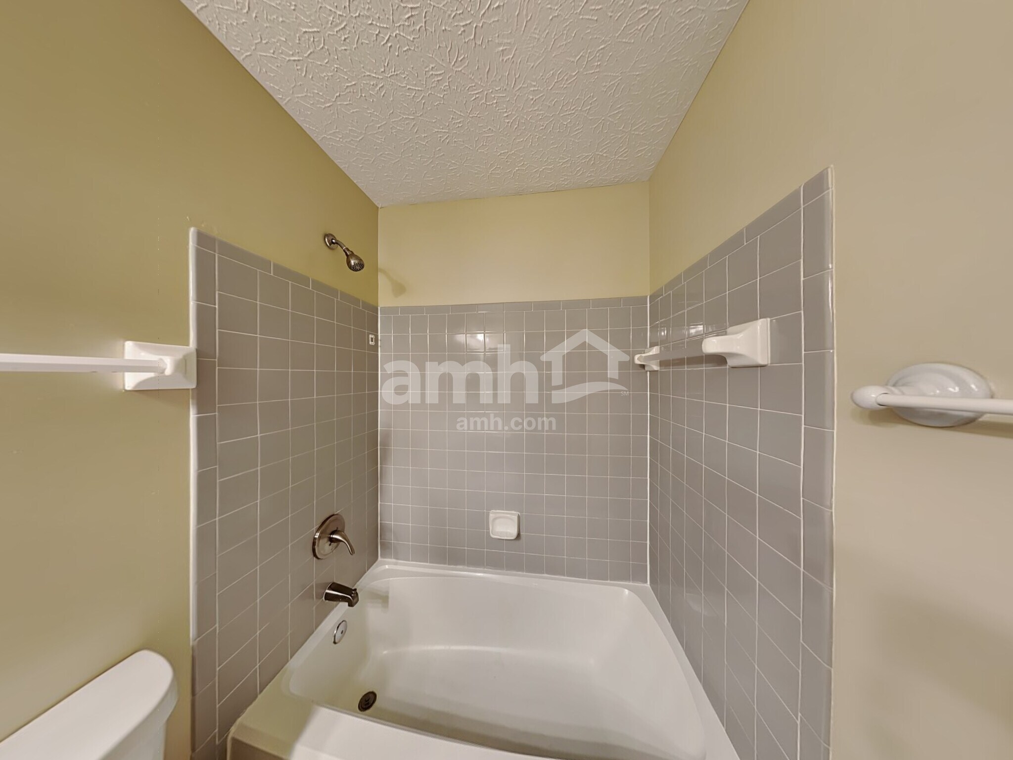 Building Photo - 12098 Mallard Pond Dr