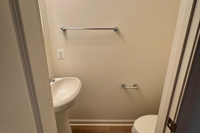 Building Photo - 2543 Westwind Blvd