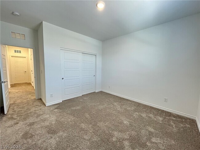 Building Photo - 2276 Luna Hvn St