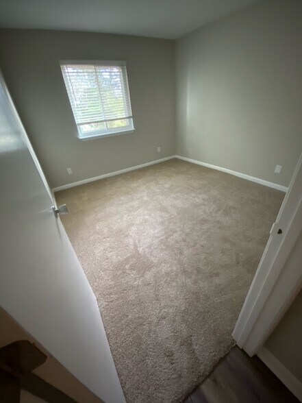 Bedroom 3 - 3100 Heathstead Pl