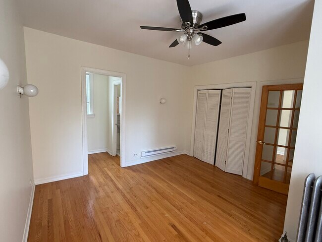 Building Photo - 4646 N Magnolia Ave