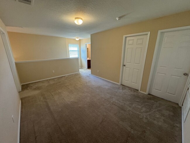 Building Photo - 107 W Gemini Ln