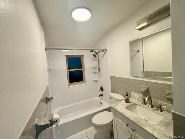 Building Photo - 139-10 254th St