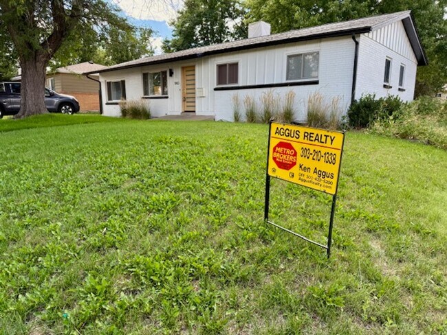 Building Photo - FREE AUGUST RENT!! - Harris Park Brick Ranch