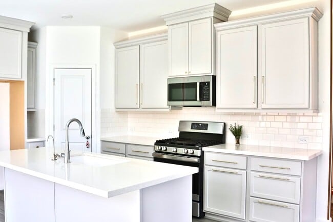 Building Photo - 17631 Carnation Gln Dr