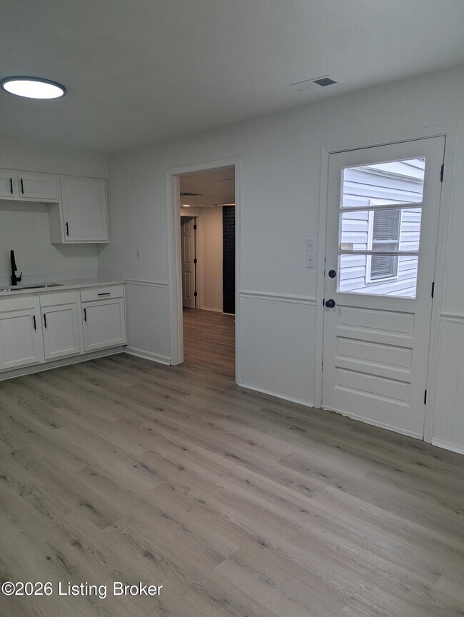 Building Photo - 6109 Toebbe Ln