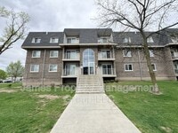 Building Photo - 831 Mcintosh Ct
