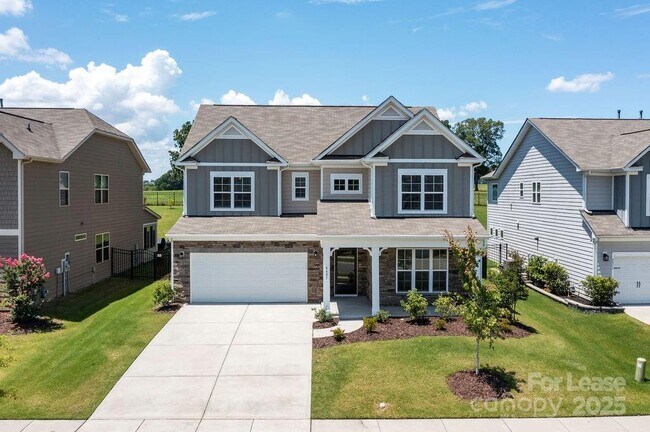 Building Photo - 6607 Wildbrook Dr