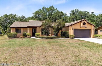 Building Photo - 2560 Greenwood Dr