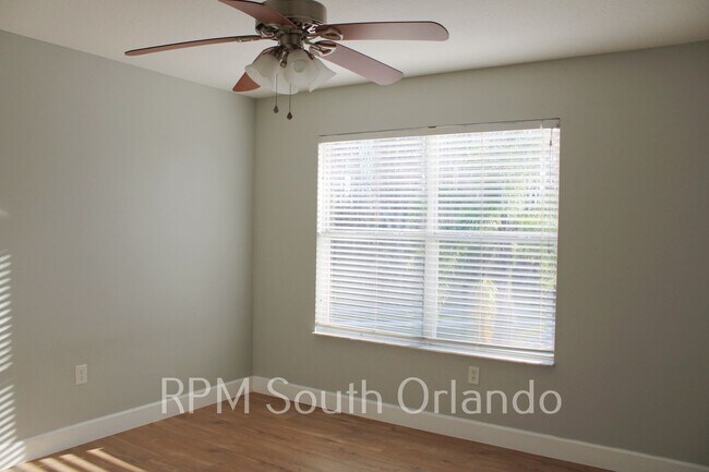 Building Photo - Kissimmee Pool home 4 bed 2.5 bath