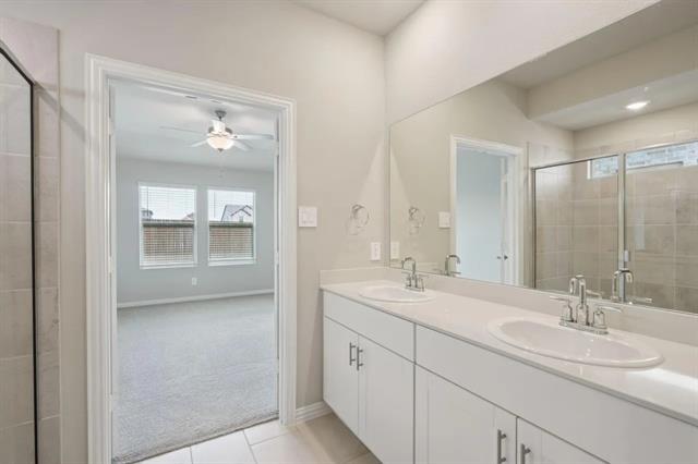 Building Photo - 512 Midnight Oak Dr