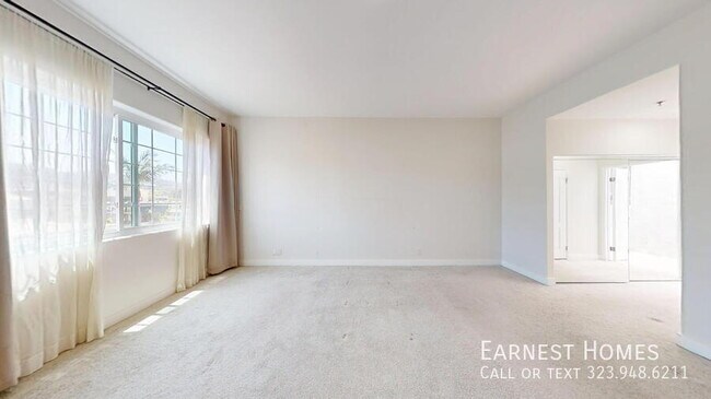 Building Photo - 4348 Mammoth Ave