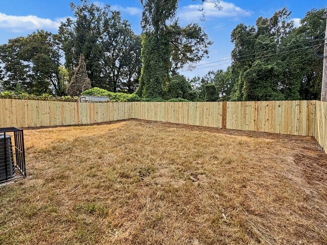 Building Photo - 4551 Sunny View Dr