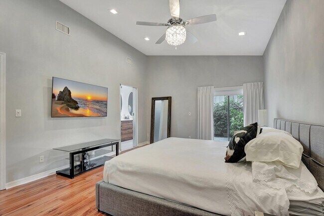 Building Photo - 23443 Mirabella Cir