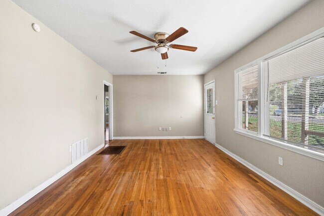 Building Photo - 2514 36th St