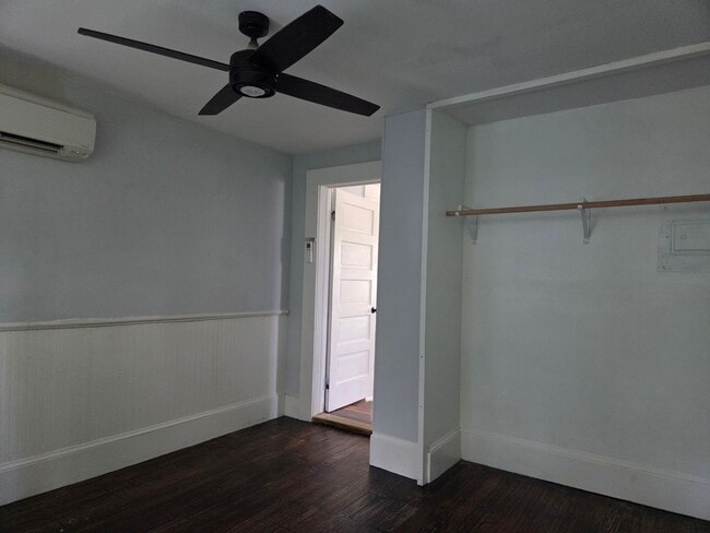 Building Photo - Move in Ready Historic Home in Downtown Cl...