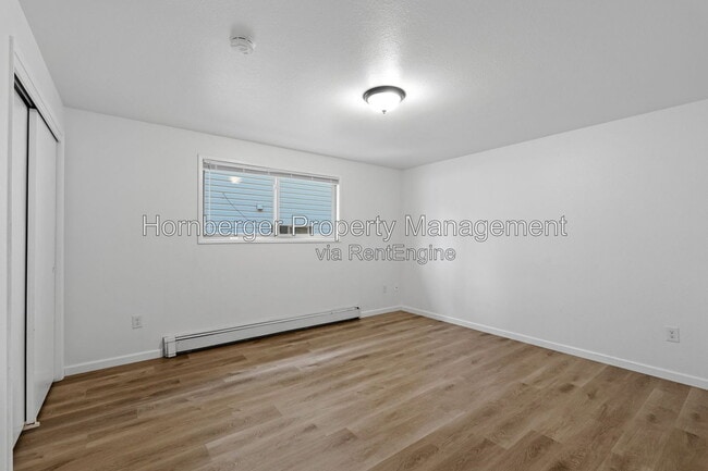 Building Photo - 2815 E 37th Ave