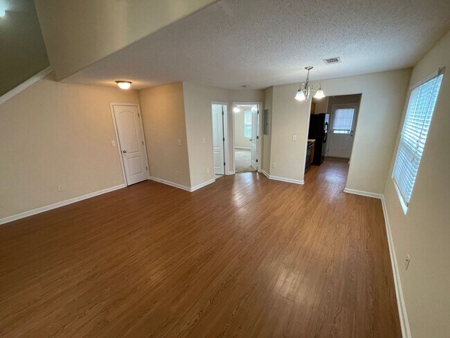 Building Photo - 211 Katydid Dr