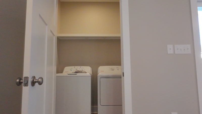 Building Photo - 233 Pineneedle Rd