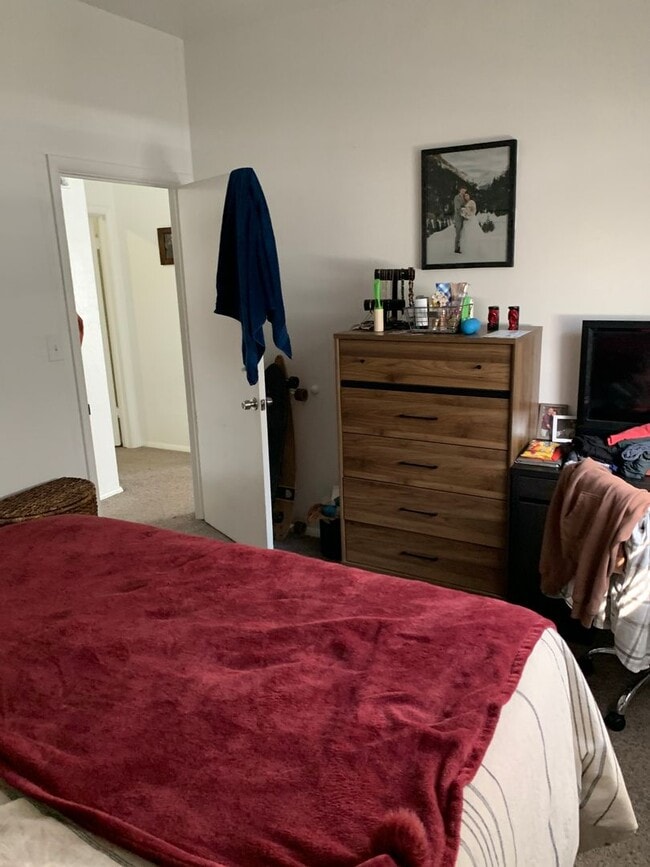 Building Photo - Cute Provo 2 Bedroom Apartment