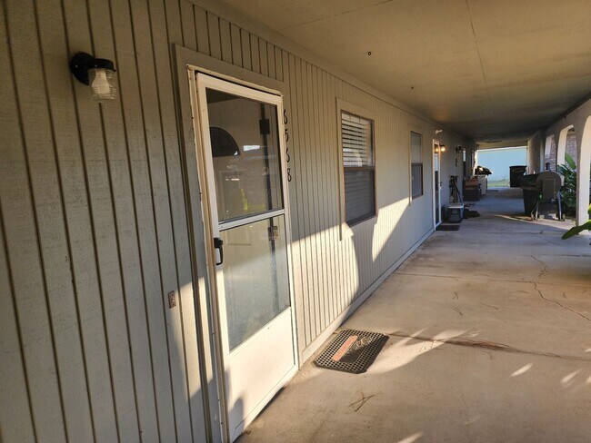 Building Photo - Harbour Towne