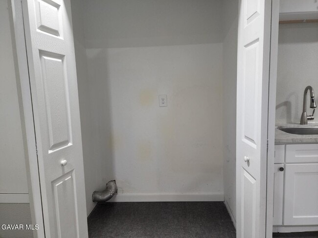 Building Photo - 13602 Ironstone Ave