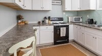 Building Photo - 544 W 200 S