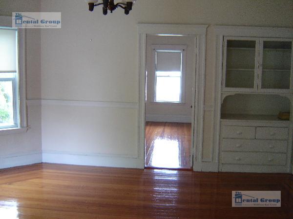 Building Photo - 129 Warren St