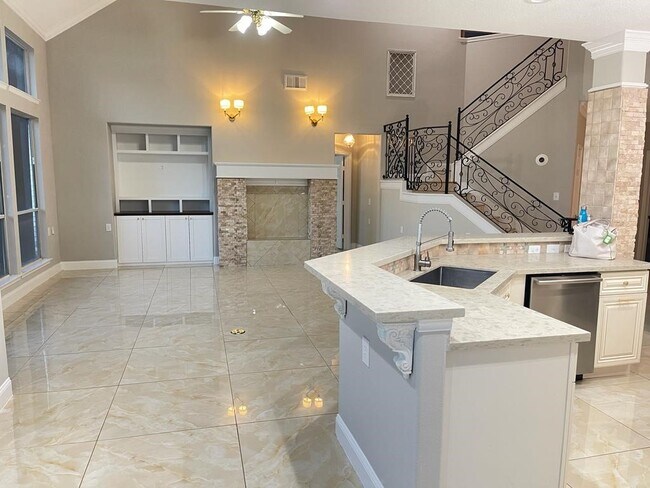 Building Photo - 6207 Harrison Ct