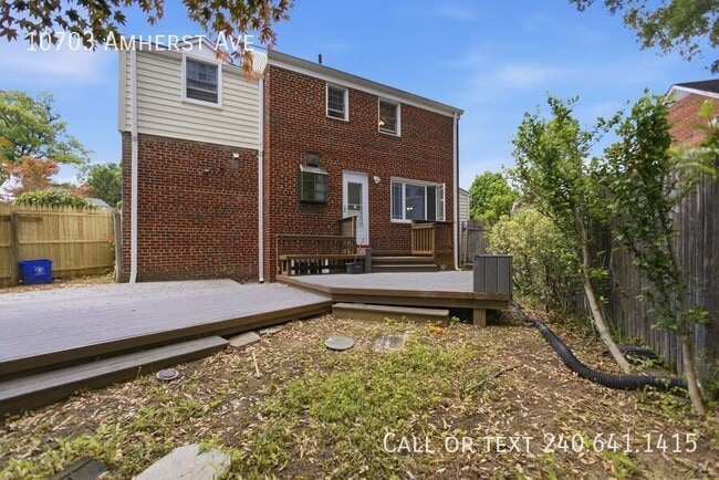 Building Photo - 10703 Amherst Ave