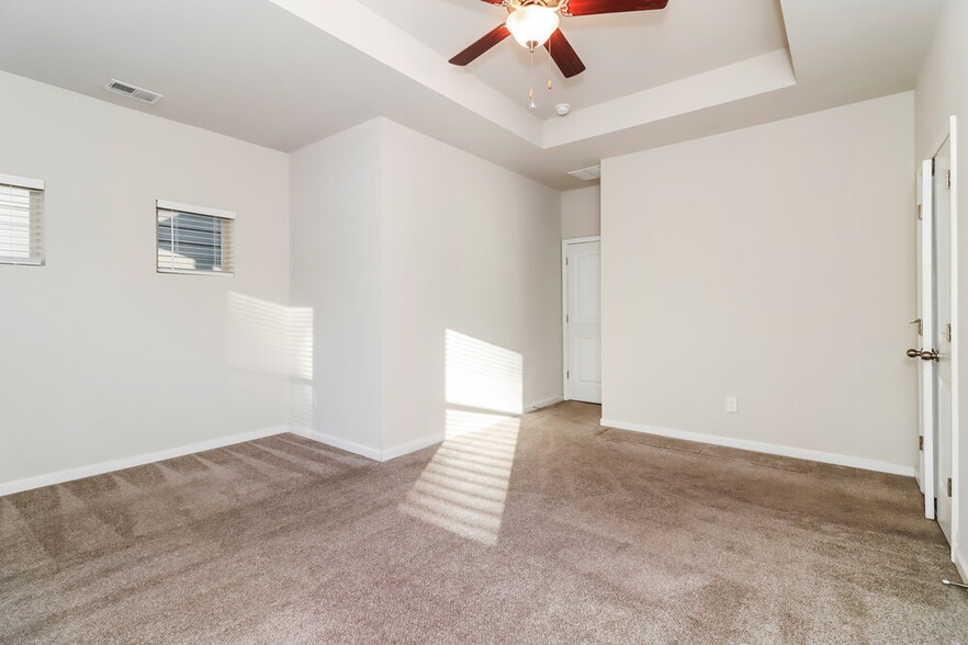 Building Photo - 143 Preserve Dr