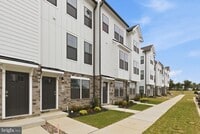 Building Photo - 332 Ensemble Wy