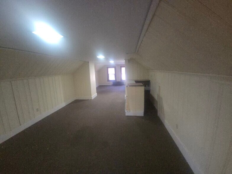 Building Photo - 281 Lowell Ave