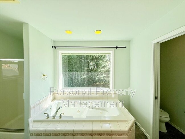 Building Photo - 4809 NW 129th St