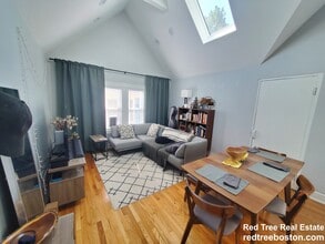 Building Photo - 72 Marshall St