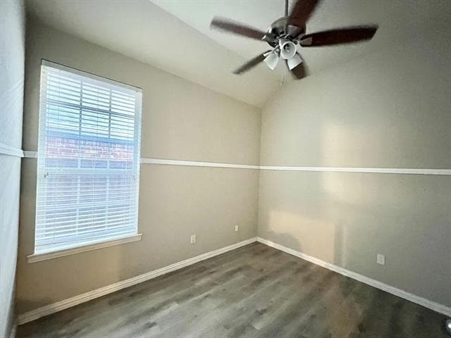 Building Photo - 2421 Mallard Dr