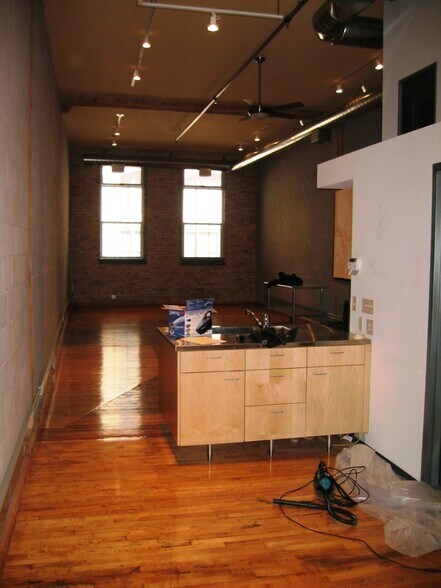 Building Photo - 801 Washington Ave N