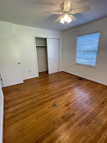 Master Bedroom - 15521 Calhoun Road