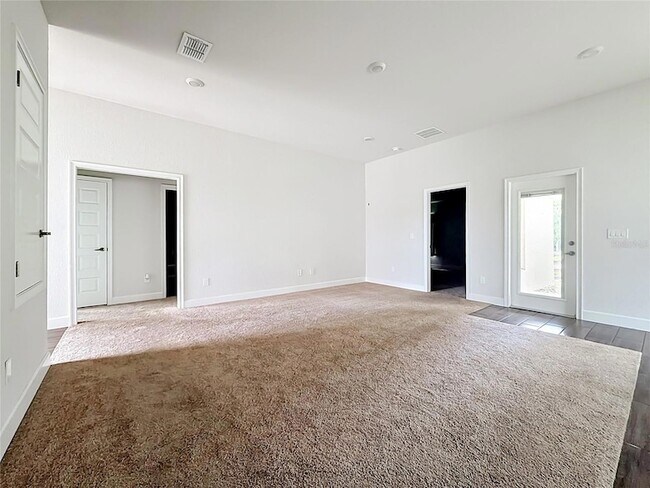 Building Photo - 187 NW 45th Loop