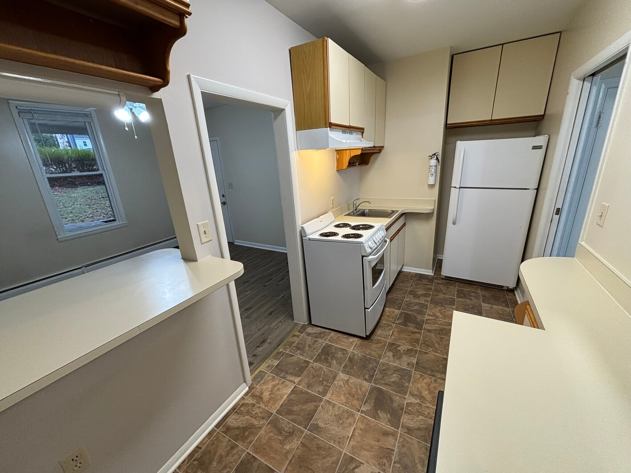 Kitchen - 6045 Old Washington Rd