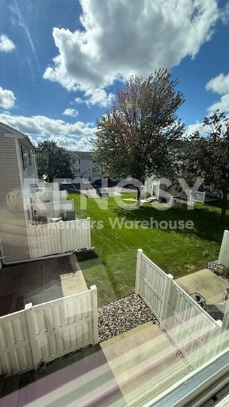 Building Photo - 15537 Foghorn Ln