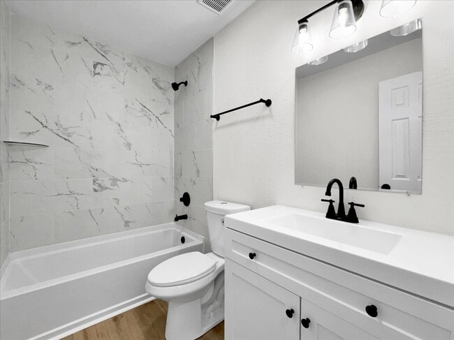 Building Photo - Beautiful Water-View 2BR/2BA Townhome – Flexible Leases, Pet Friendly, and ½ Off Deposit for Acti...