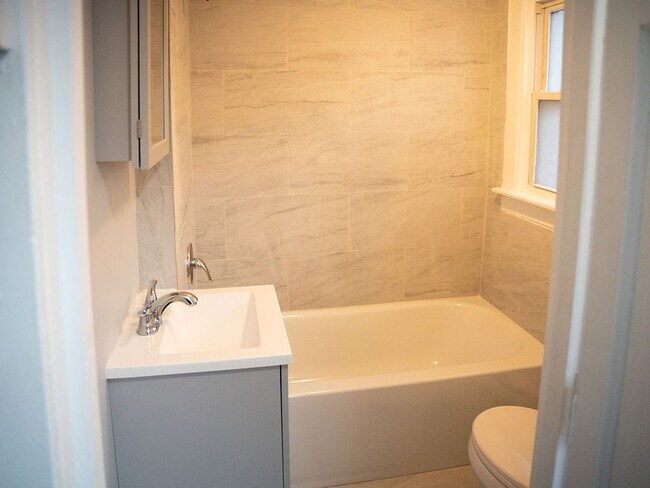 Building Photo - Fully Renovated 3-Bedroom Home for Rent in Allentown – Modern & Move-In Ready!