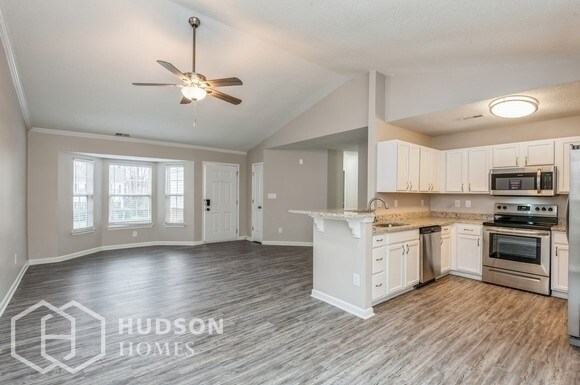 Building Photo - NOW AVAILABLE! - 11205 Amber Glen Dr, Char...